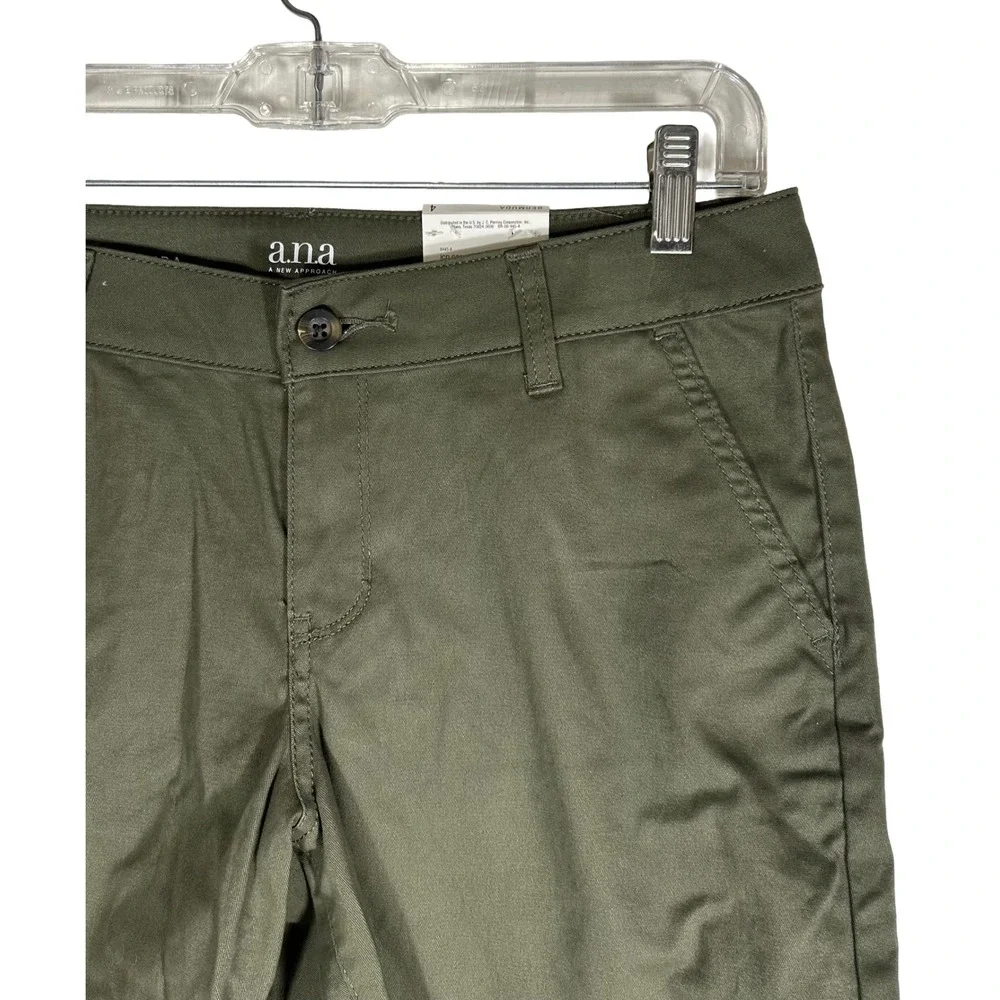 NWT ana A New Approach Women Bermuda Shorts Oregano Green 9 Inch Inseam Size 4 - Picture 2 of 11